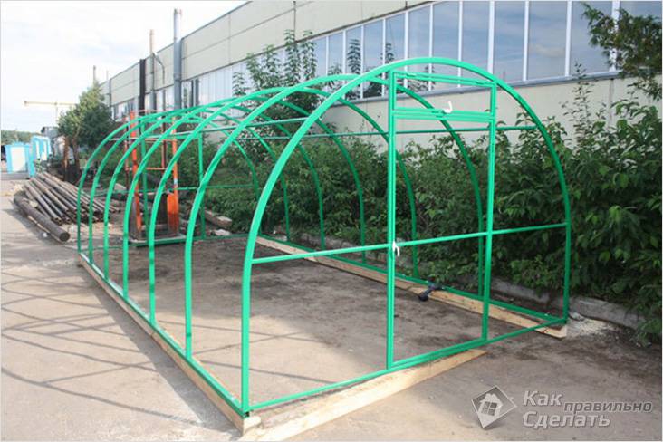 Как самостоятельно сделать теплицу из поликарбоната: пошаговое руководство