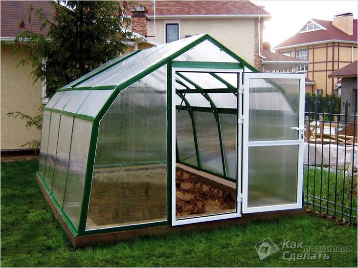 Как самостоятельно сделать теплицу из поликарбоната: пошаговое руководство
