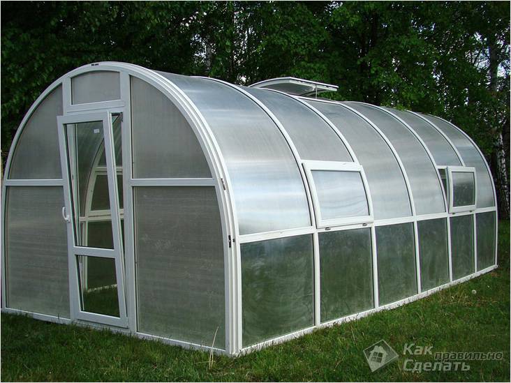 Как самостоятельно сделать теплицу из поликарбоната: пошаговое руководство