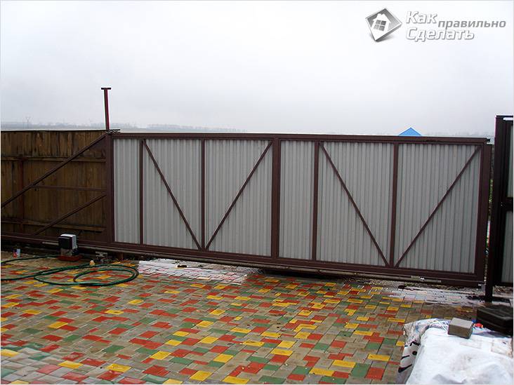 Как сделать раздвижные ворота: пошаговая инструкция с чертежами