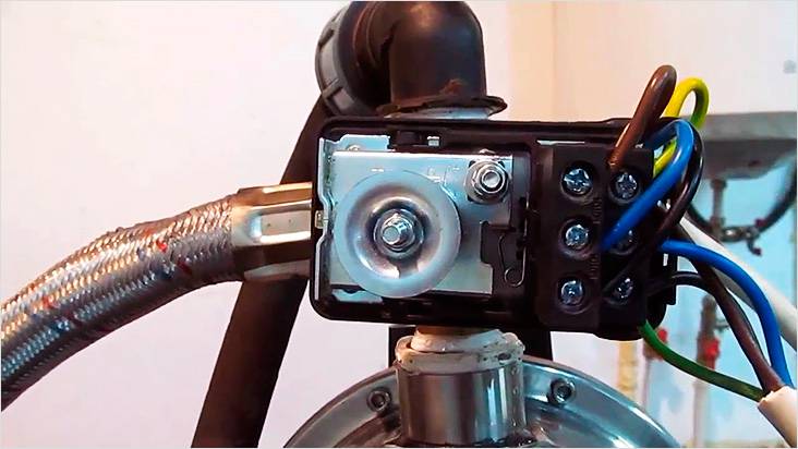 Насос для повышения давления воды