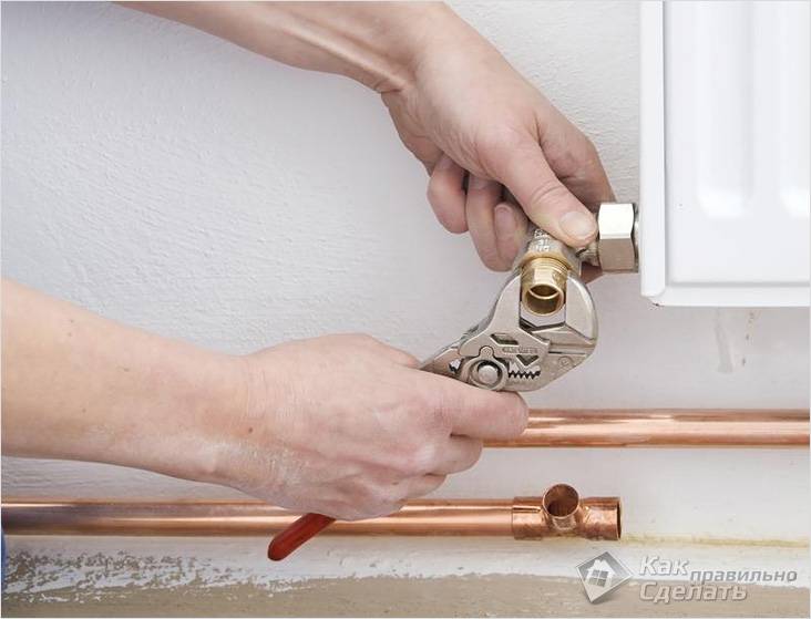 Почему стучат трубы отопления