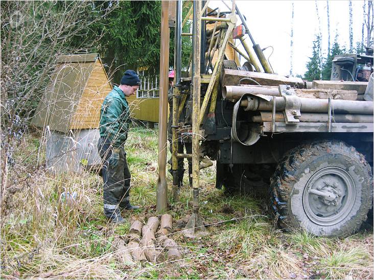 Сколько стоит залить монолитный фундамент