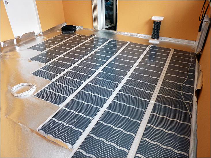 Теплый пол под линолеум на деревянный пол