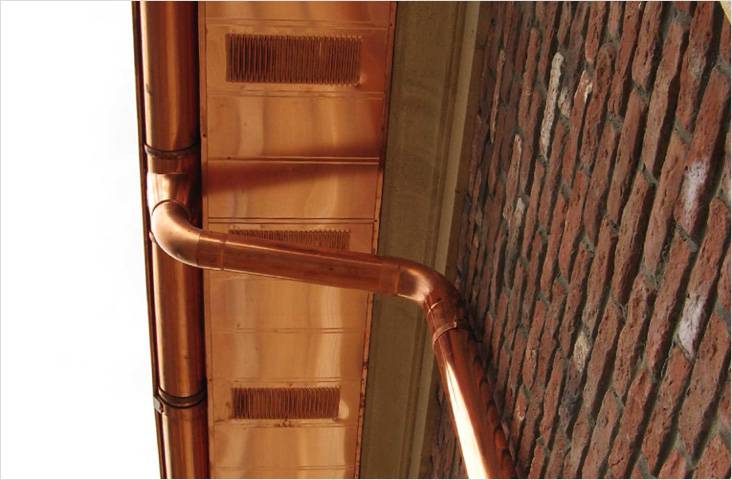 Зачем нужны софиты для кровли