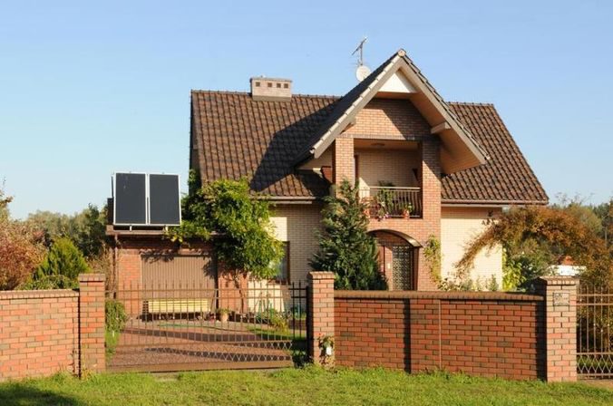 Черепиця для даху: натуральна цементно-піщана