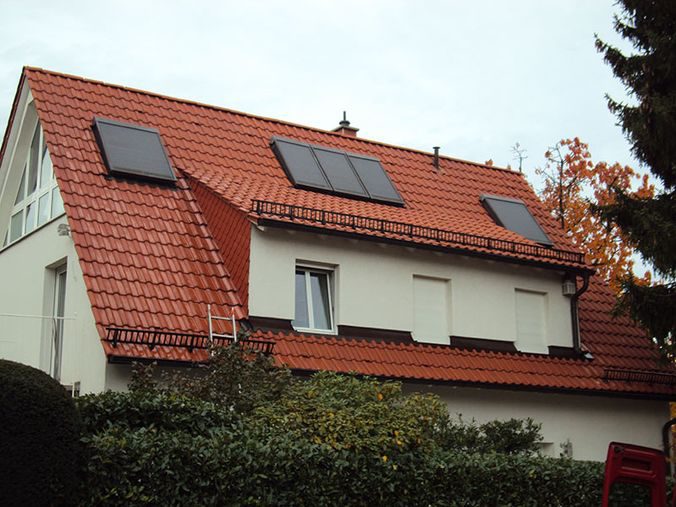 Дах з металочерепиці: характеристики і фото покрівлі