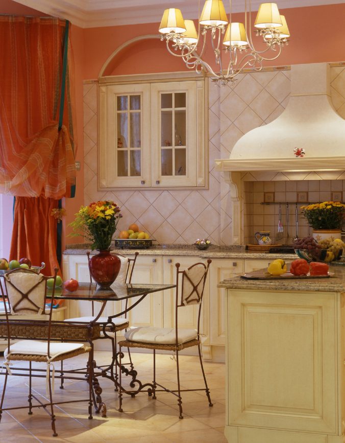 Дизайн білої кухні