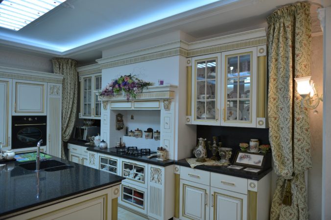 Дизайн білої кухні