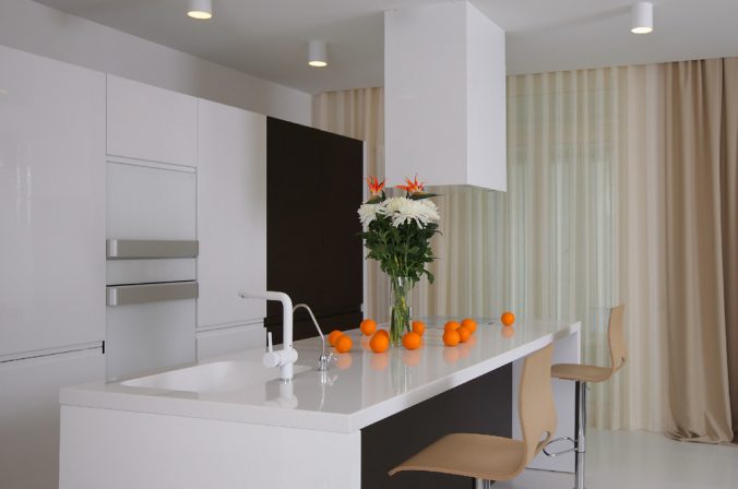 Дизайн білої кухні