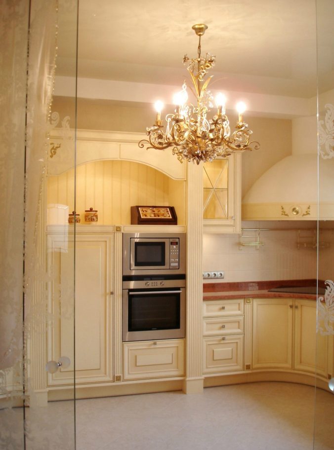 Дизайн кухні в класичному стилі