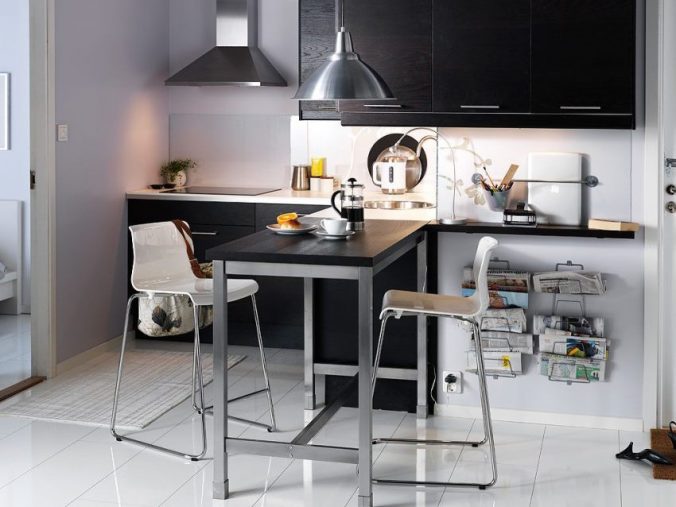 Фото інтер’єрів маленьких кухонь