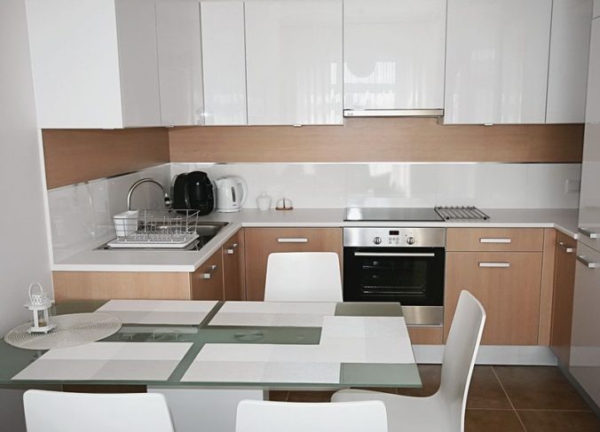 Фото інтер’єрів маленьких кухонь