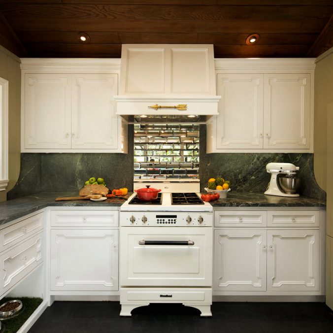 Фото інтер’єрів маленьких кухонь