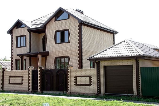 Керамічна цегла: характеристики ГОСТ і фото цегляних будинків