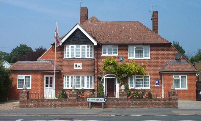 Керамічна цегла: характеристики ГОСТ і фото цегляних будинків