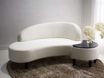 М’які меблі для вітальні (60 фото): набір меблів для вітальні в класичному стилі, огляд сучасних комплектів красивою модульної меблів, італійські м’які гарнітури в дизайні інтер’єру