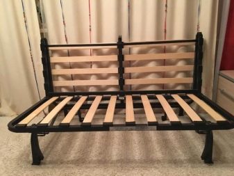 М’які меблі для вітальні (60 фото): набір меблів для вітальні в класичному стилі, огляд сучасних комплектів красивою модульної меблів, італійські м’які гарнітури в дизайні інтер’єру