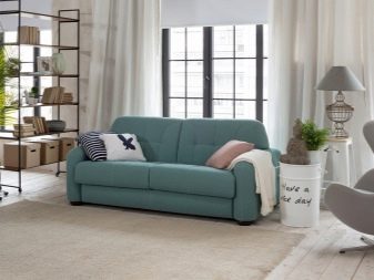 М’які меблі для вітальні (60 фото): набір меблів для вітальні в класичному стилі, огляд сучасних комплектів красивою модульної меблів, італійські м’які гарнітури в дизайні інтер’єру