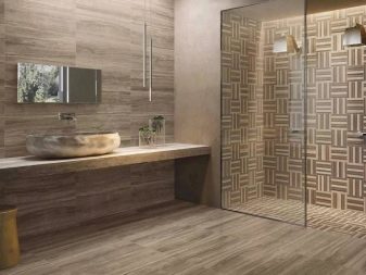 Плитка під дерево у ванній (56 фото): настінна керамічна плитка в ванній кімнаті, дизайн світлої плитки на стінах і на підлозі, інші варіанти