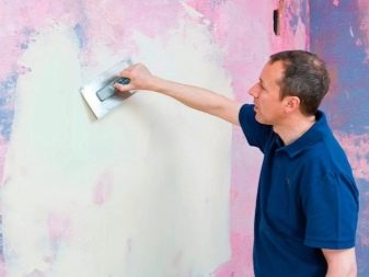 Шпалери в коридор, передпокій (121 фото): дизайн шпалер, вибір в передпокій з темними і світлими дверима, миються сірі і смугасті, білі і зелені шпалери в інтер’єрі