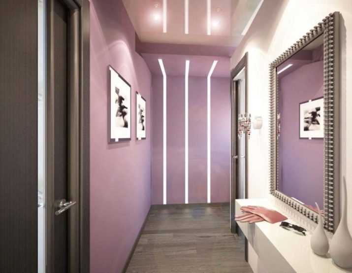 Шпалери в коридор, передпокій (121 фото): дизайн шпалер, вибір в передпокій з темними і світлими дверима, миються сірі і смугасті, білі і зелені шпалери в інтер’єрі