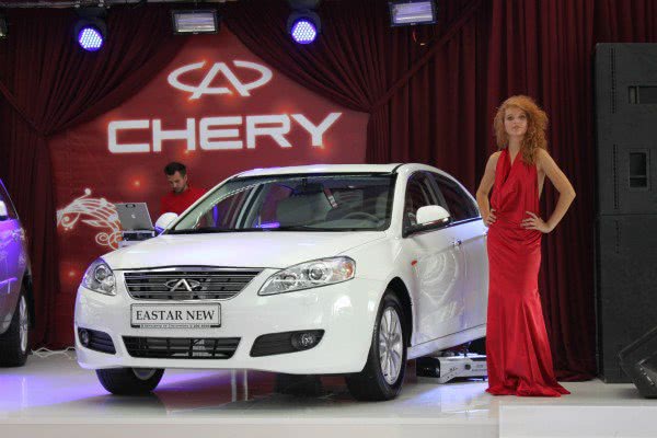 Chery показала киевлянам новую малолитражку