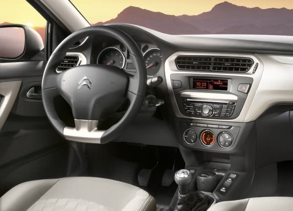 Дешевый седан Citroen приедет в Украину в феврале