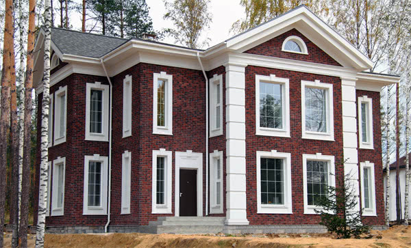 Главная / Строительство и ремонт / Фасадный декор для отделки загородного дома своими руками в Санкт-Петербурге