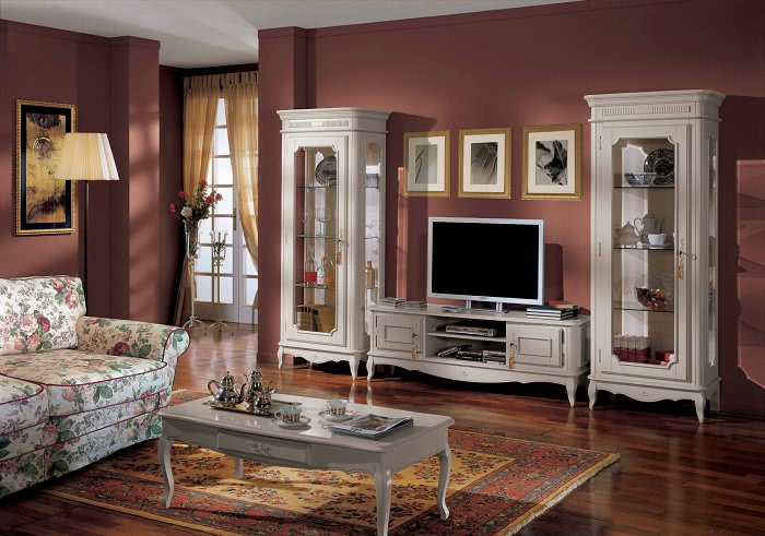 Как красить стены водоэмульсионной краской