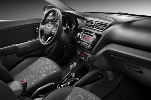 Kia вывела на украинский рынок новый хэтчбек