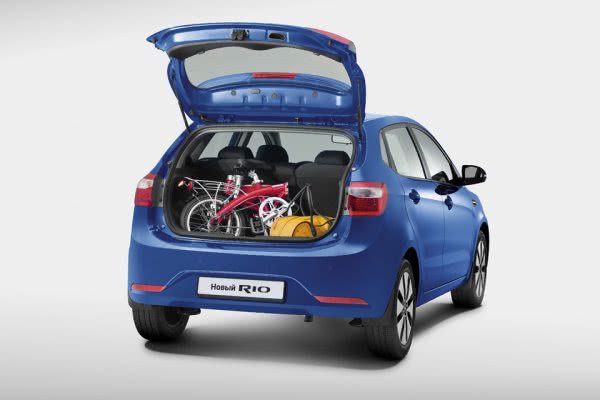 Kia вывела на украинский рынок новый хэтчбек