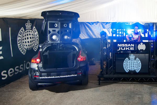 Кроссовер Nissan для меломанов оценили для Украины