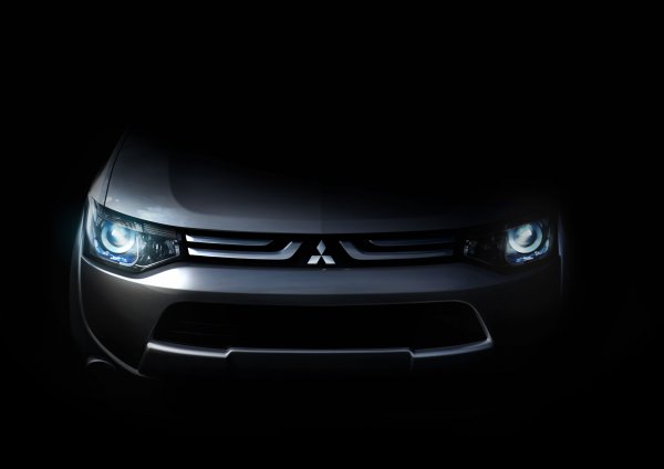 Mitsubishi анонсировала премьеру нового Outlander