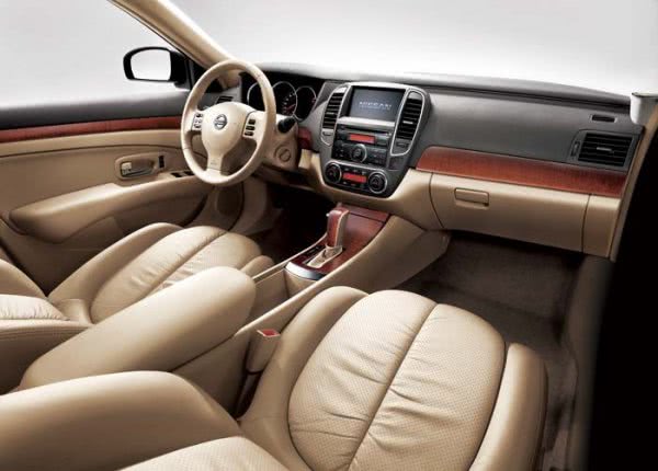 Новый Nissan Almera поставили на конвейер АвтоВАЗа