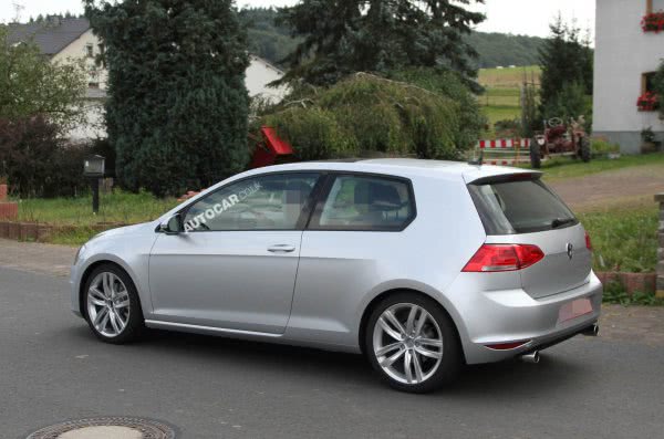 Новый VW Golf GTI получит кузов из карбона и алюминия