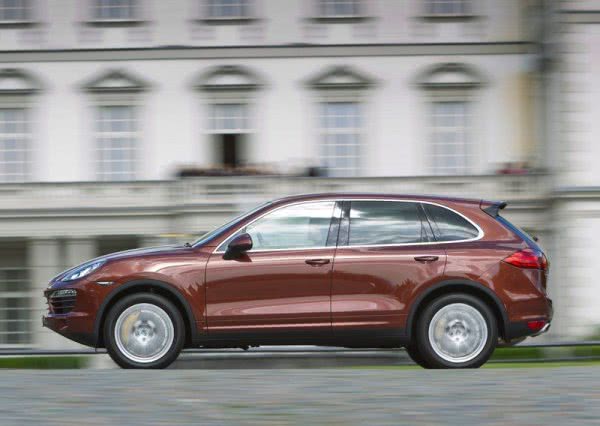 Первые прототипы Porsche Macan выкатили на дороги