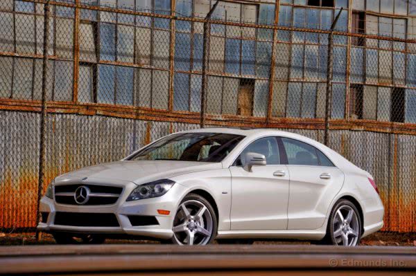 Самый дешевый седан Mercedes представят весной