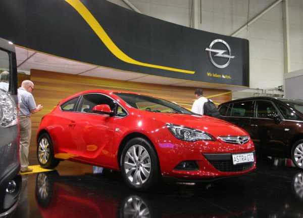 SIA 2012: новинки Opel – для молодежи, семьи и бизнеса