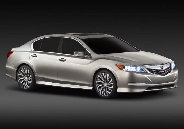 Toyota и Acura показали новые флагманские седаны