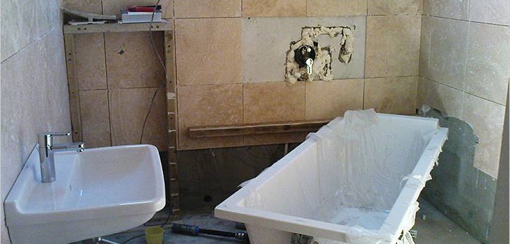 Як вирівняти стіни у ванній