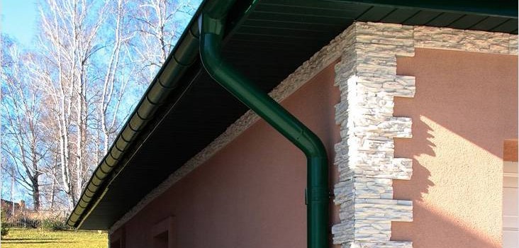 Підшивка звисів даху Підшивка звисів даху