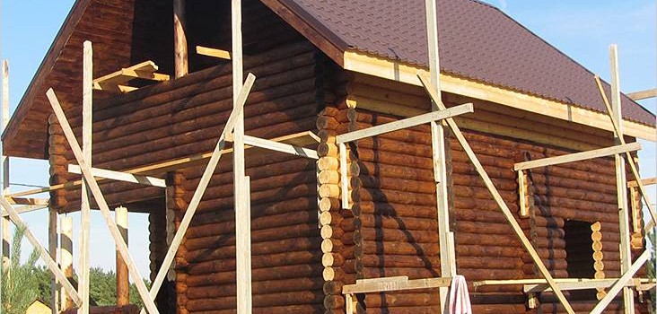 Фарбування оциліндрованої колоди Фарбування оциліндрованої колоди