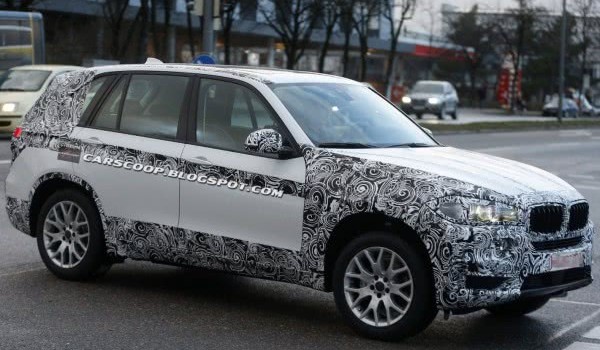 BMW викотили на тести купе другої серії і новий X5 BMW викотили на тести купе другої серії і новий X5