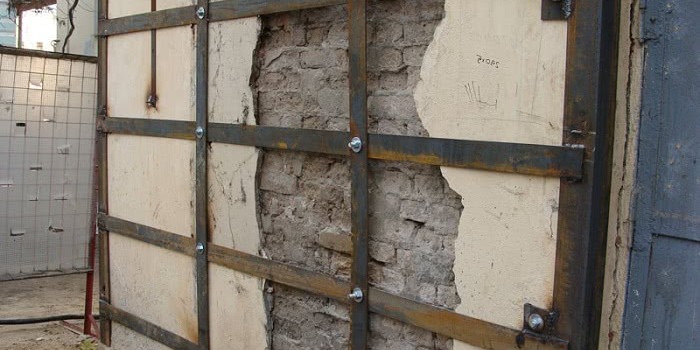 Захист від вогню, вологи і укривні матеріали: види та особливості