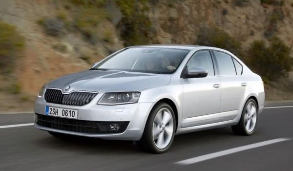 Нова Skoda Octavia: характеристики і витрата моторів